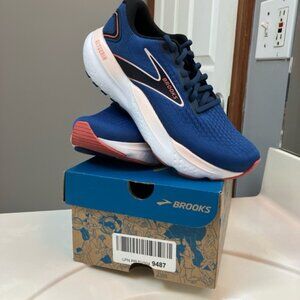 Womens Brooks Glycerin 21 Brand New Blue/Pink Size 8 Medium (Retail $160)